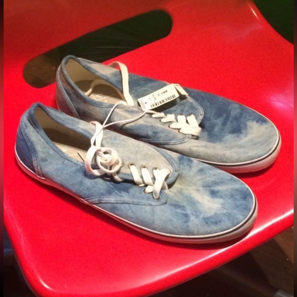 💚2 FOR 25 LISTING SALE💚 Mens’ Aeropostale shoes size 12 (NEW)